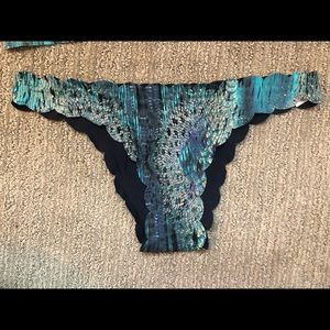 PilyQ Python reversible swim bottom
